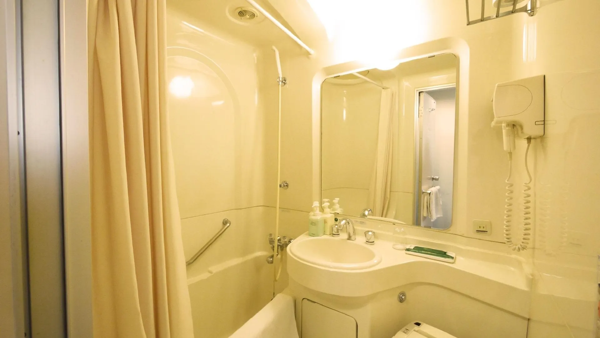 ***  Hotel Route-Inn Tomakomai Ekimae Giappone